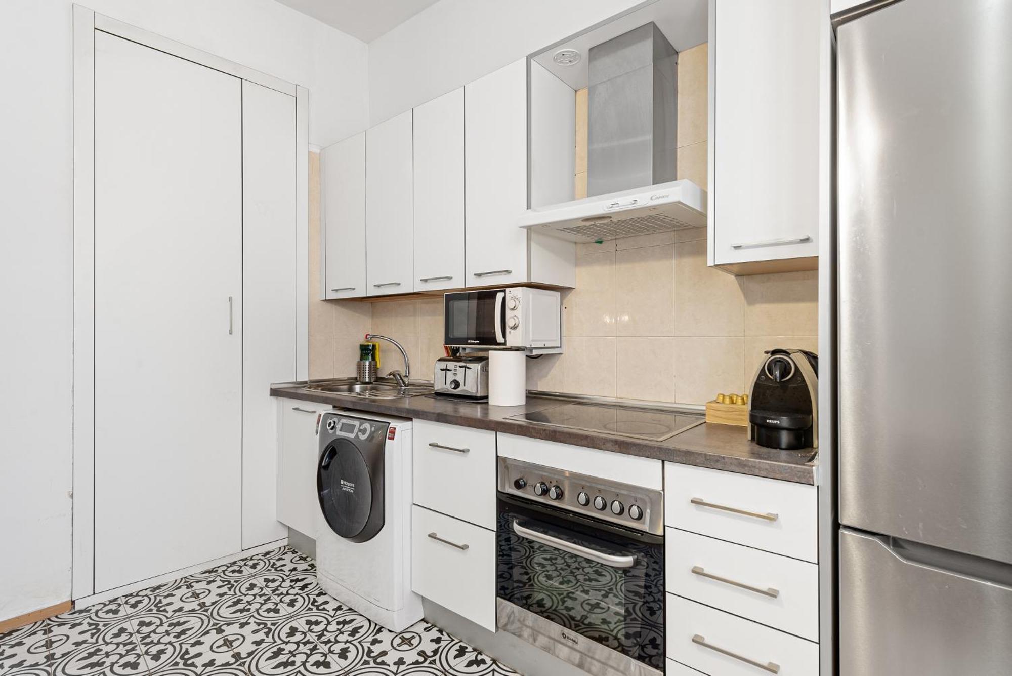 Urbanchicmalaga 2Bedroom Oasis In Historic Malaga Centre Exterior foto